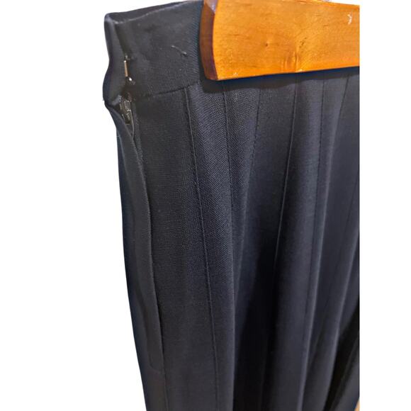 Bergdorf Goodman - 100% Wool Pleated Midi Skirt - Picture 4 of 8